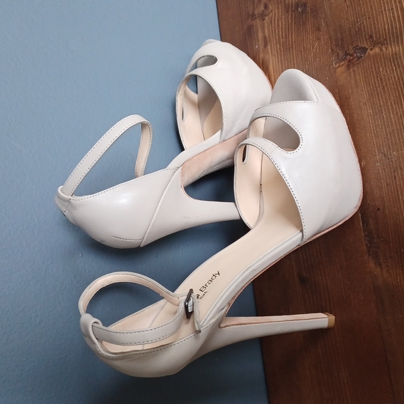 Elizabeth Brady heels - Picture 11 of 12